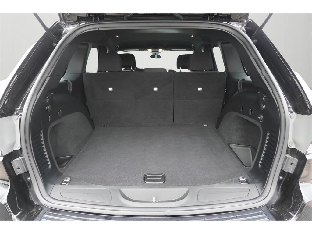 2019 Jeep Grand Cherokee Laredo E