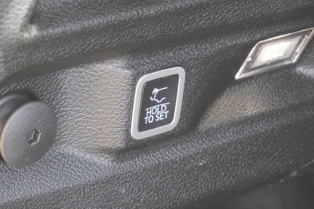 2021 Jeep Grand Cherokee L Laredo