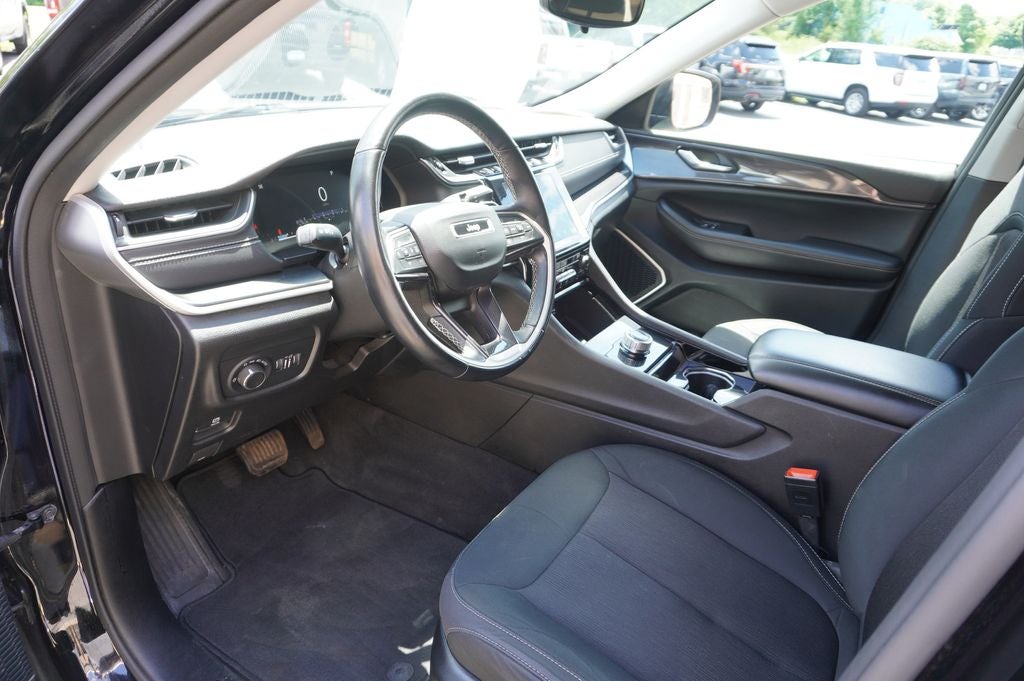 2021 Jeep Grand Cherokee L Laredo