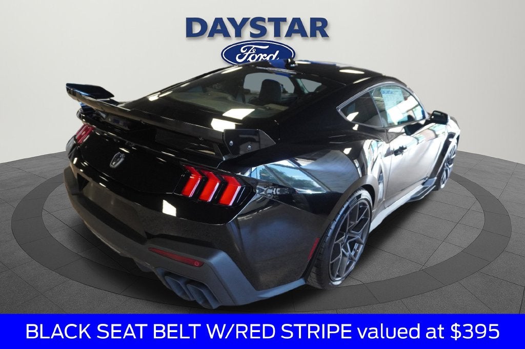 2026 Ford Mustang Dark Horse