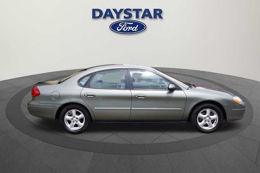 Used 2002 Ford Taurus SE with VIN 1FAFP53U32G188403 for sale in Garrettsville, OH