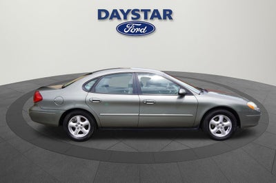 2002 Ford Taurus SE