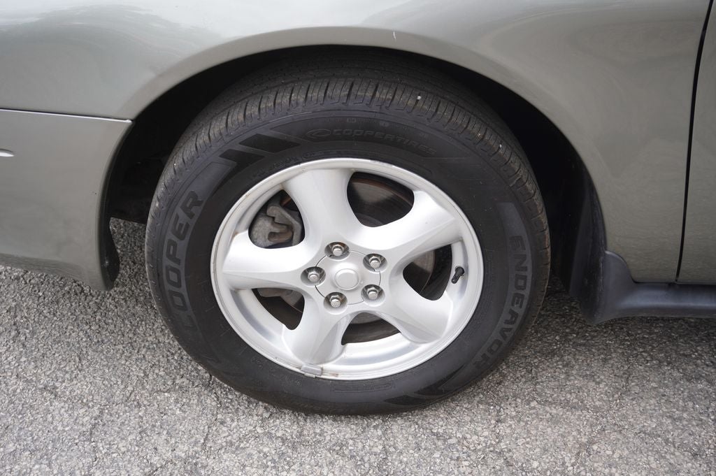 2002 Ford Taurus SE