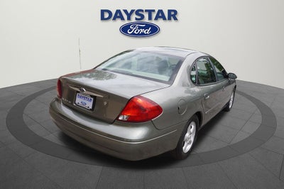 2002 Ford Taurus SE