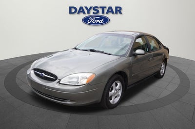 2002 Ford Taurus SE