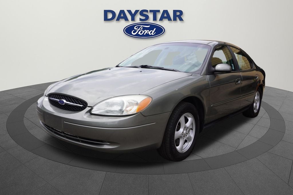 2002 Ford Taurus SE