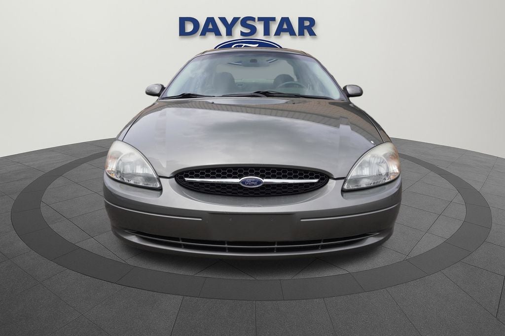 2002 Ford Taurus SE