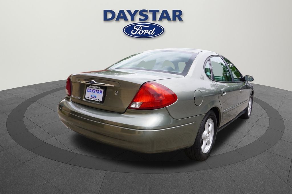 2002 Ford Taurus SE