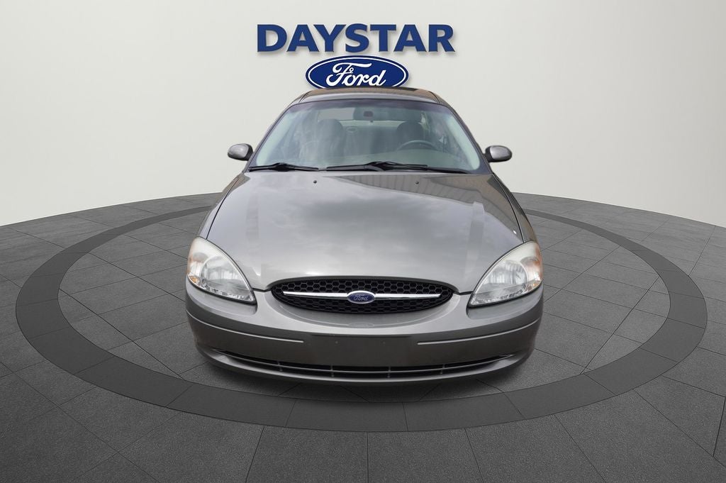 2002 Ford Taurus SE