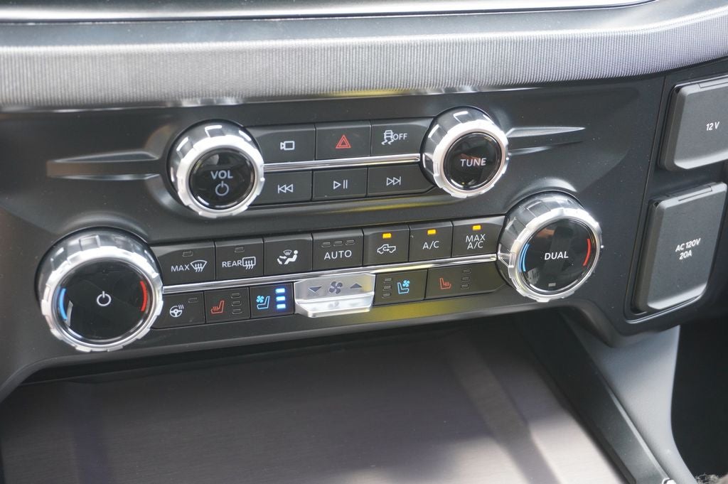 2026 Ford F-350SD Platinum DRW