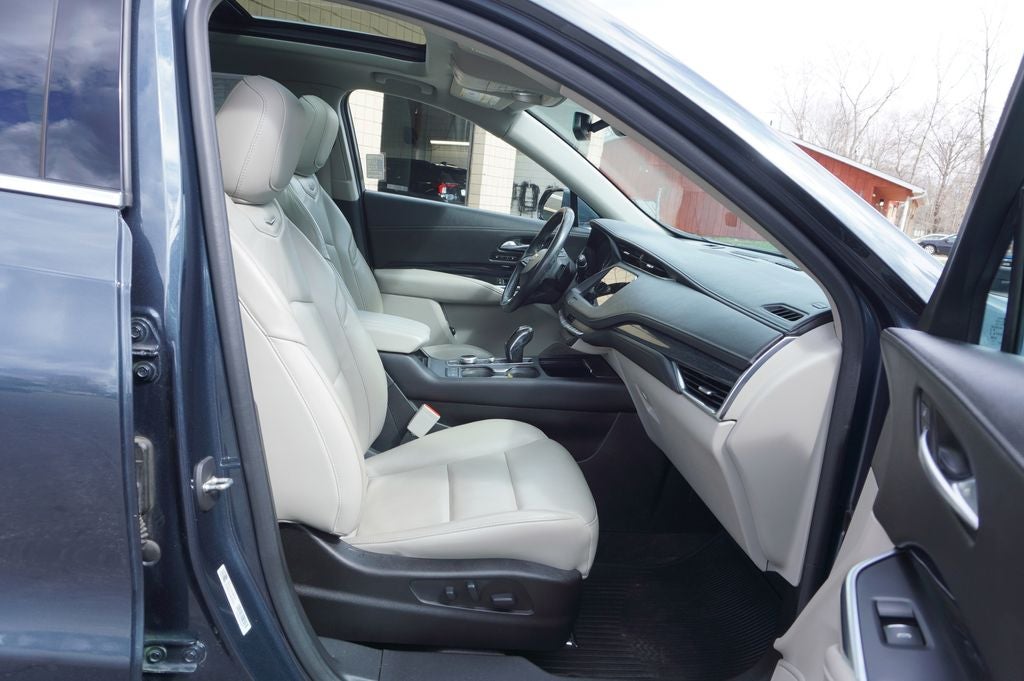 2019 Cadillac XT4 Premium Luxury