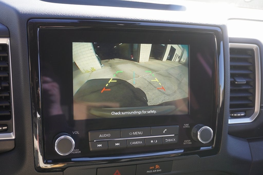 2023 Nissan Frontier SV