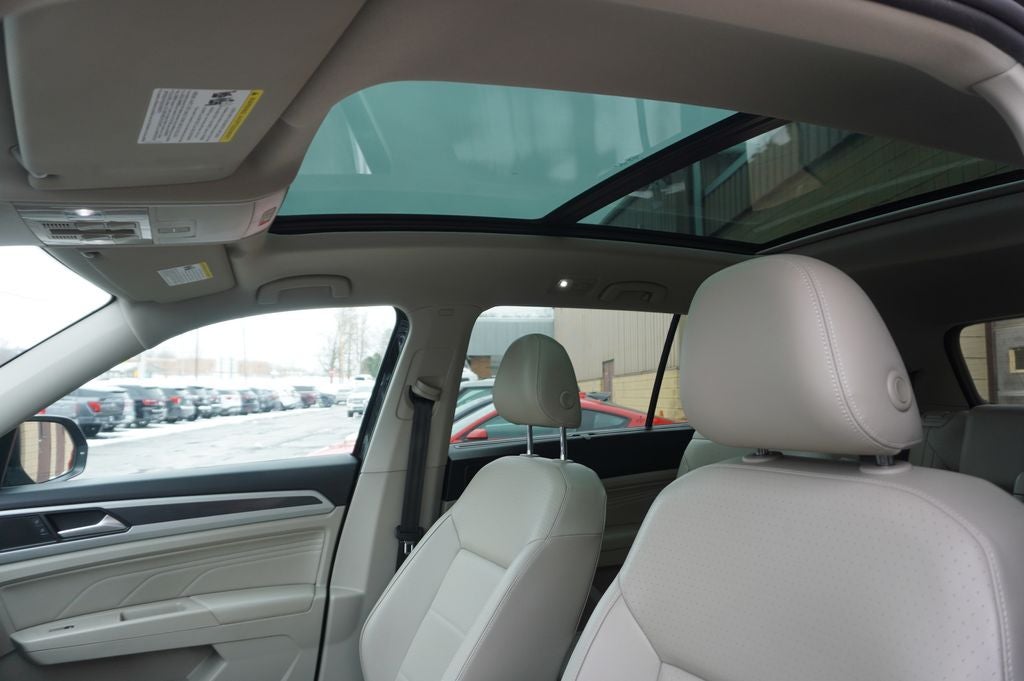 2022 Volkswagen Atlas 3.6L V6 SEL R-Line