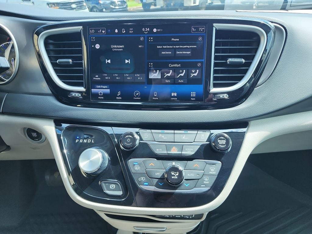 2023 Chrysler Pacifica Touring L