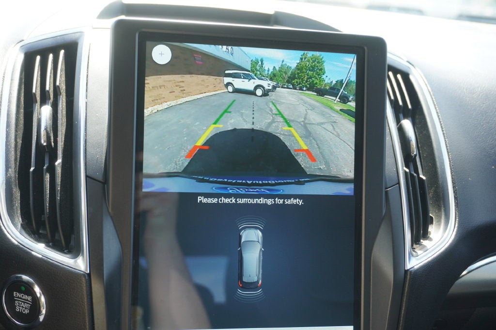 2022 Ford Edge Titanium