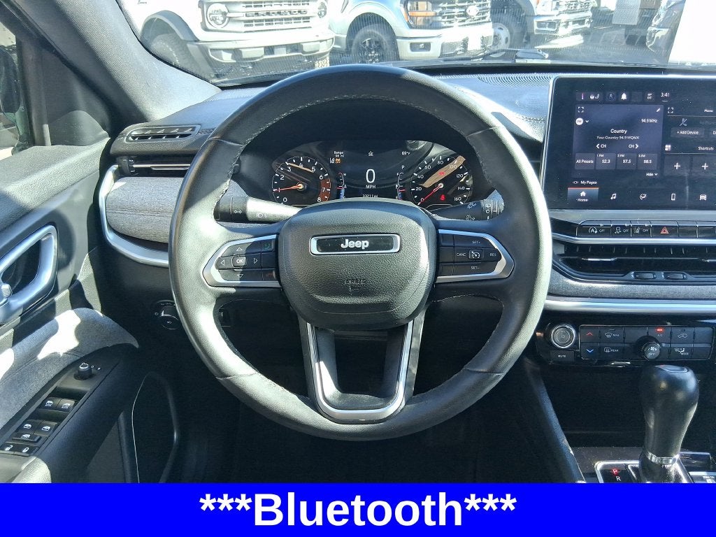 2023 Jeep Compass Latitude Lux