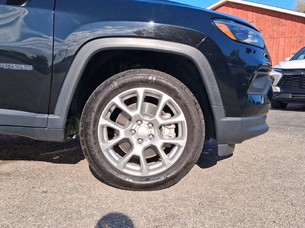 2023 Jeep Compass Latitude Lux