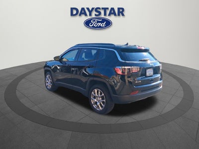 2023 Jeep Compass Latitude Lux