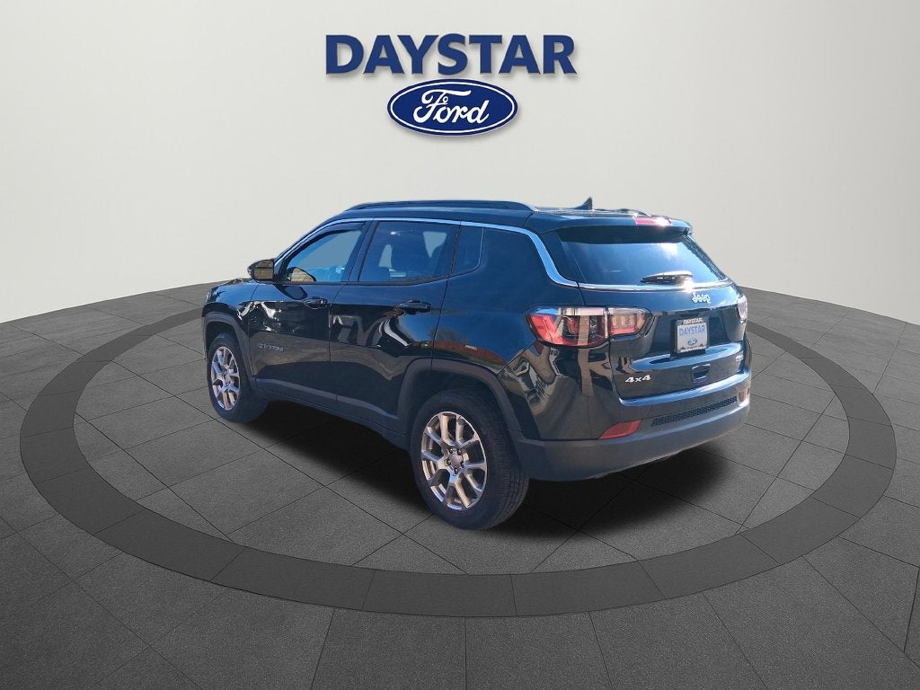2023 Jeep Compass Latitude Lux