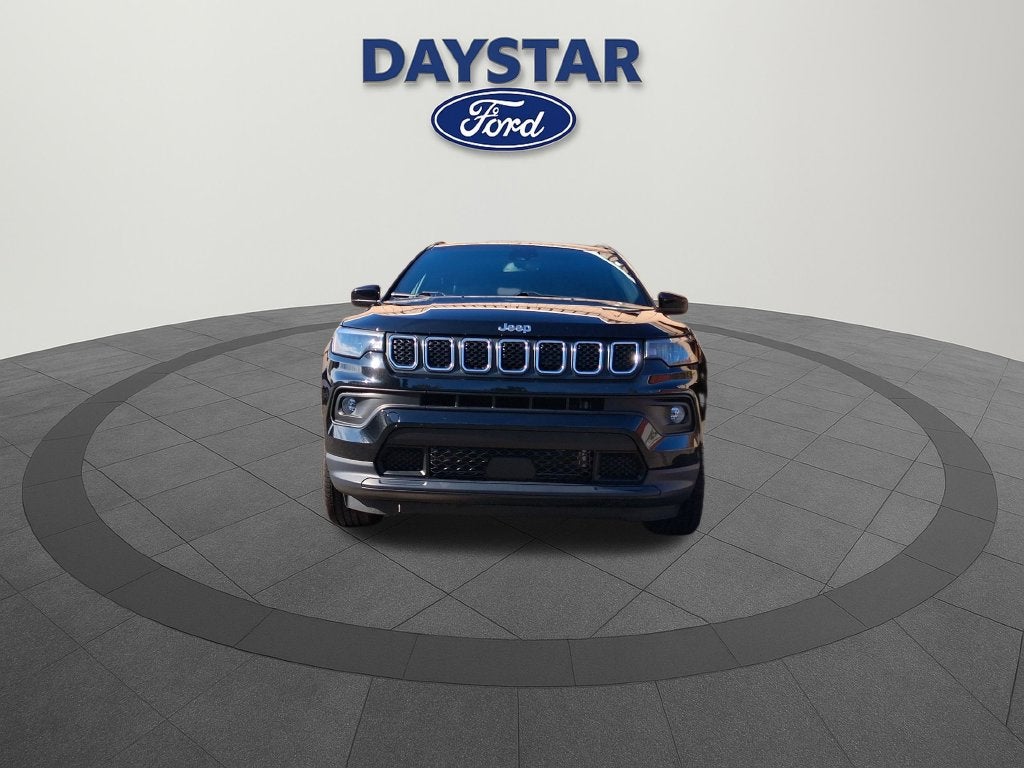 2023 Jeep Compass Latitude Lux