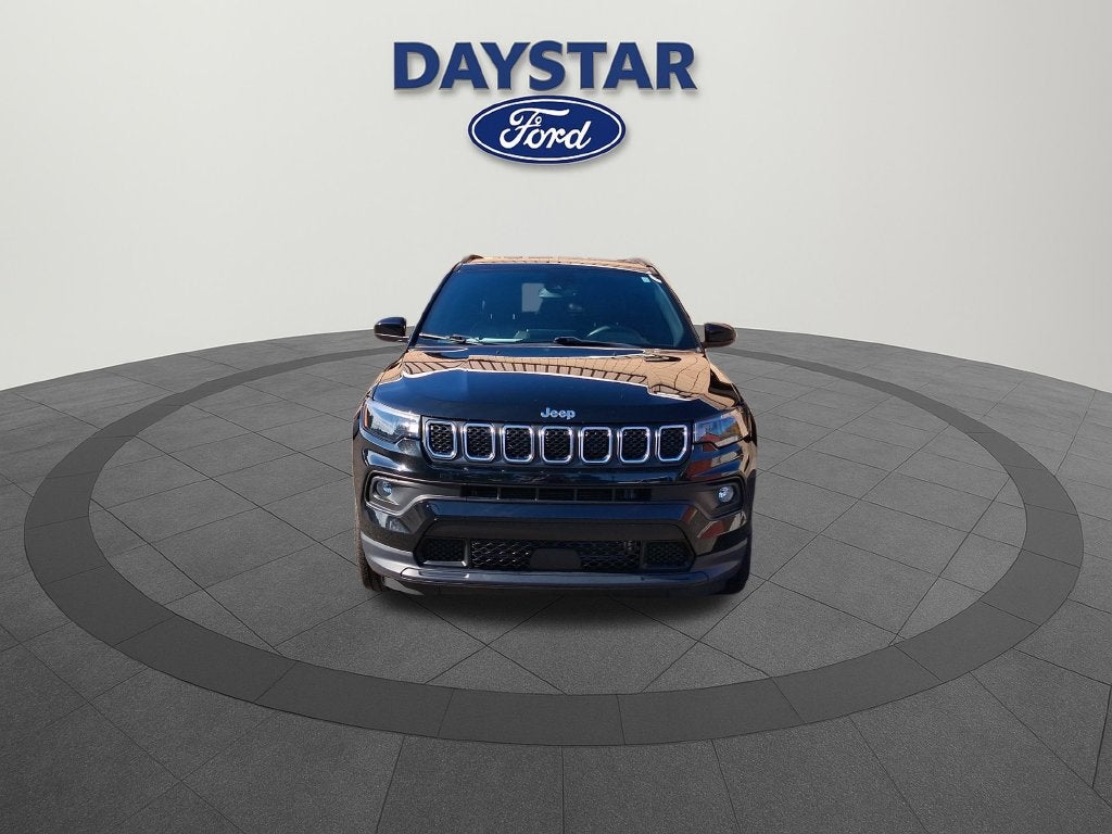 2023 Jeep Compass Latitude Lux