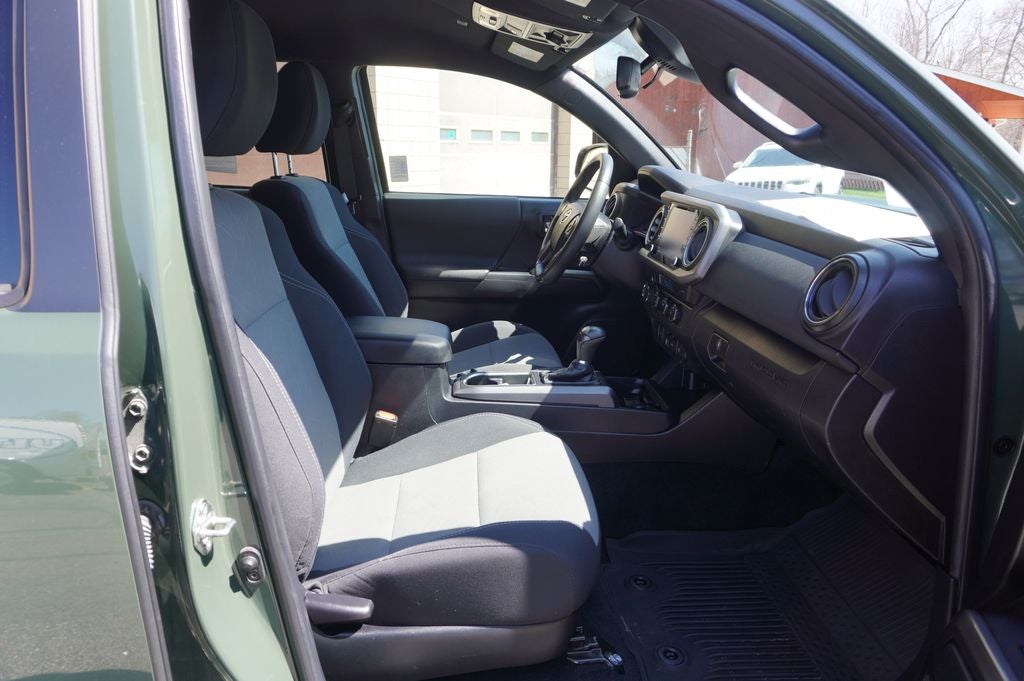 2022 Toyota Tacoma TRD Off-Road V6