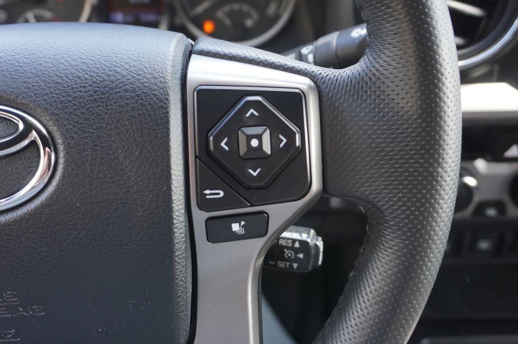 2016 Toyota Tacoma Limited V6