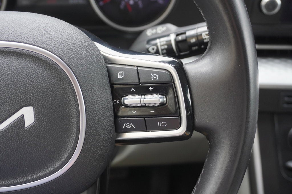 2023 Kia Carnival LX Seat Package